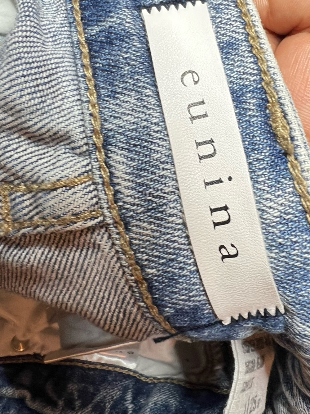 eunina Light Blue Denim Jeans with Faded Wash